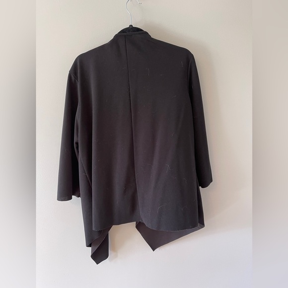 Black drape style blazer! - Picture 2 of 2